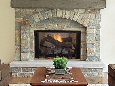 Astria: Marquee 42 (Vent-Free) - primary view